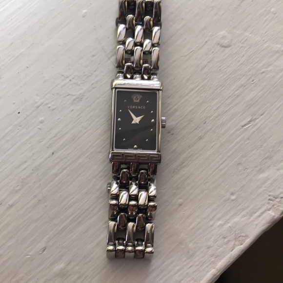 💯 Authentic Versace watch - Picture 9 of 15